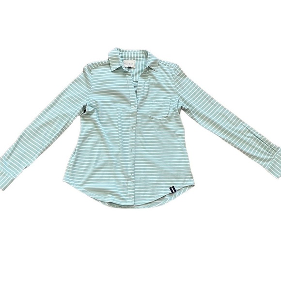 Court & Rowe women’s striped button front Malibu top Crystal sky Size Small - Picture 1 of 9